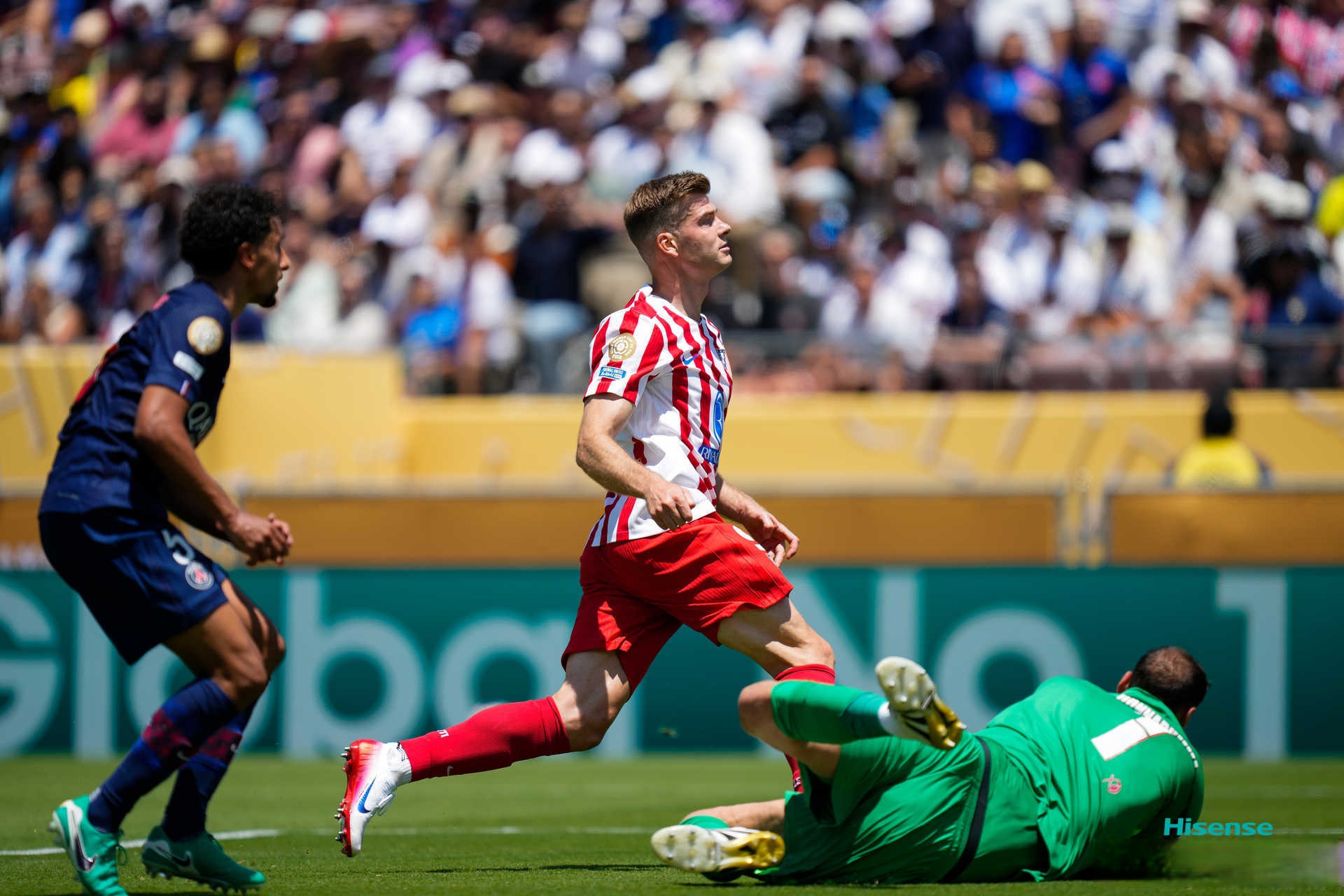 关于赛后突围战来临，皇家马德里围绕欧联战术微调，管理层满意，赛季目标并未改变的信息-hth体育官网入口